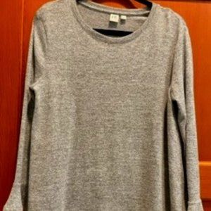 GAP Grey top w/bell sleeves - Medium